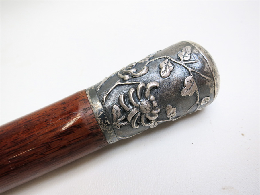 Appraisal: CHINESE EXPORT SILVER HANDLED WALKING CANE attributed to Wang Hing