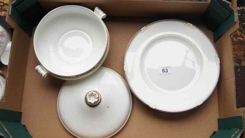 Appraisal: Wedgwood Cavendish Dinner Plates and Tureen and Cover Seconds