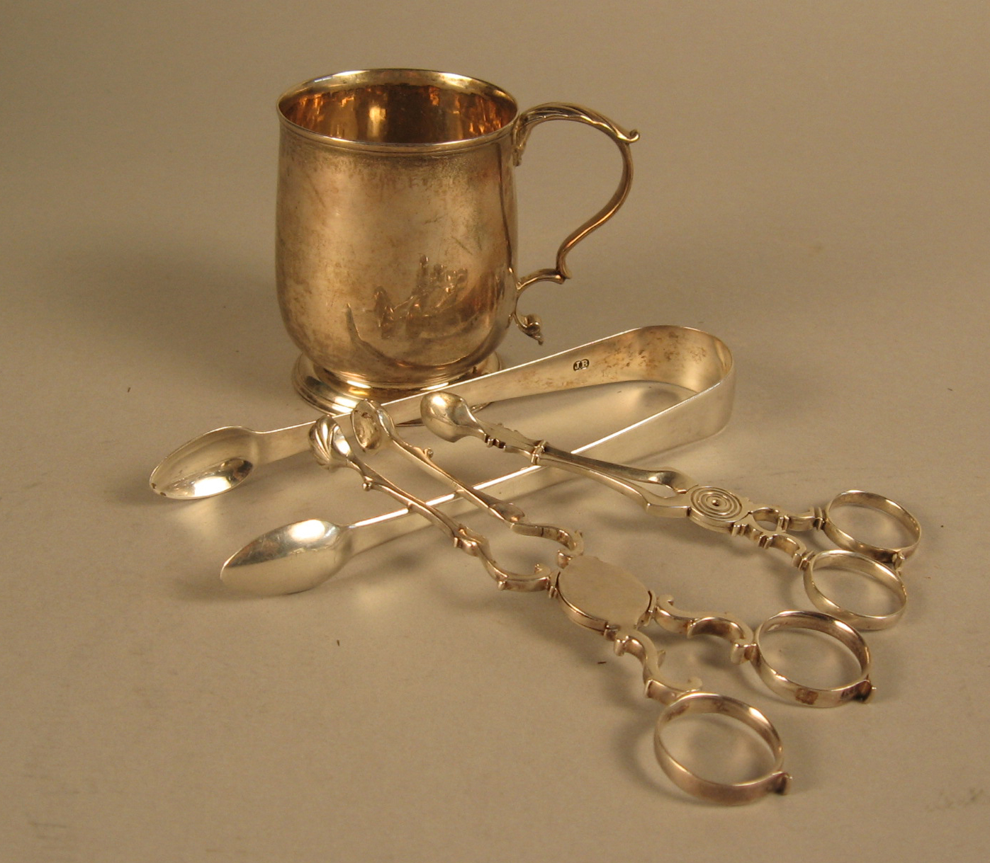 Appraisal: Four Georgian sterling silver table articles various dates makers Comprising