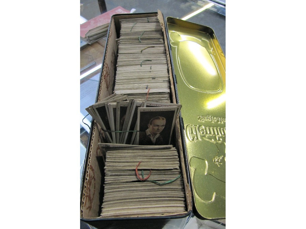 Appraisal: Box of cigarette cards