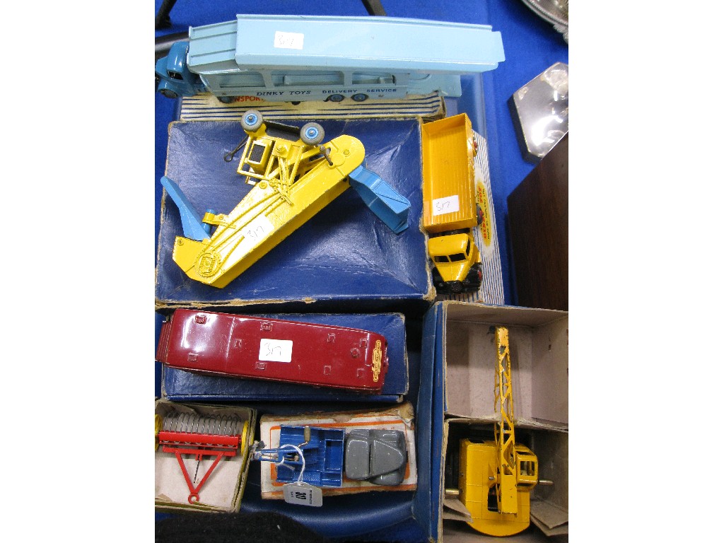 Appraisal: Lot comprising seven assorted Dinky models in their boxes -