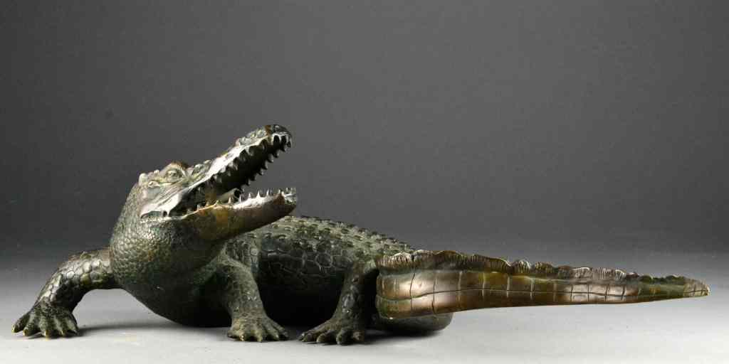 Appraisal: A Bronze Figural Water FountainCast to depict an alligator or