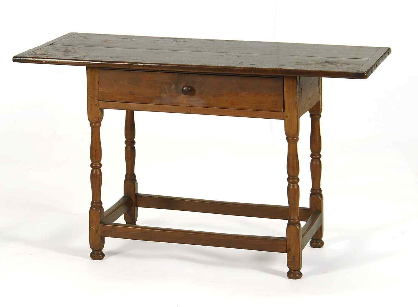 Appraisal: ANTIQUE AMERICAN WILLIAM MARY TAVERN TABLE th CenturyTop with cleated