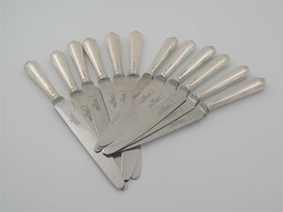 Appraisal: A modern set of six table and six side knives