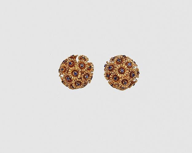 Appraisal: TIFFANY CO K Yellow Gold and Sapphire Flower Earclips TIFFANY