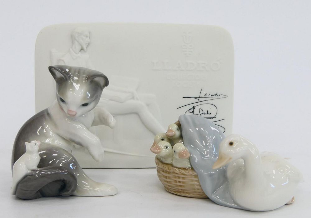 Appraisal: LLADRO PORCELAIN FIGURAL GROUP LLADRO PORCELAIN FIGURAL GROUP llargest measures