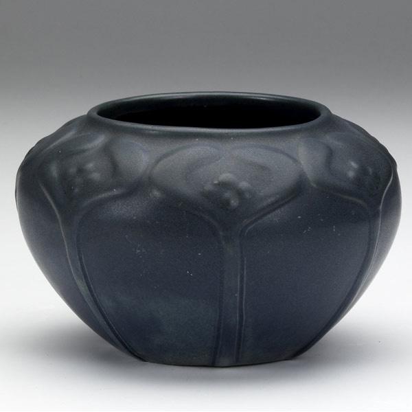 Appraisal: VAN BRIGGLE Squat vessel with mistletoe under indigo matte glaze