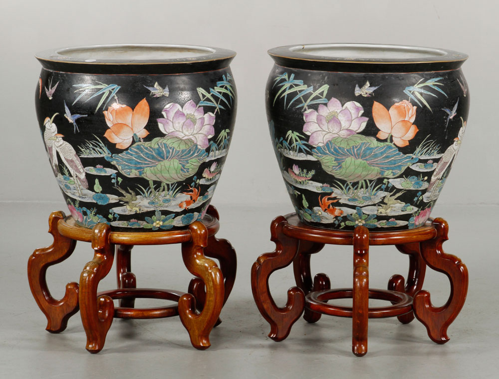 Appraisal: - Pair of Chinese Jardini res Pair of jardini res