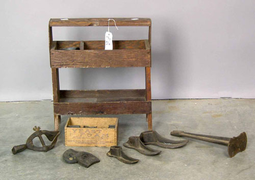 Appraisal: Cobbler's tool case with tools