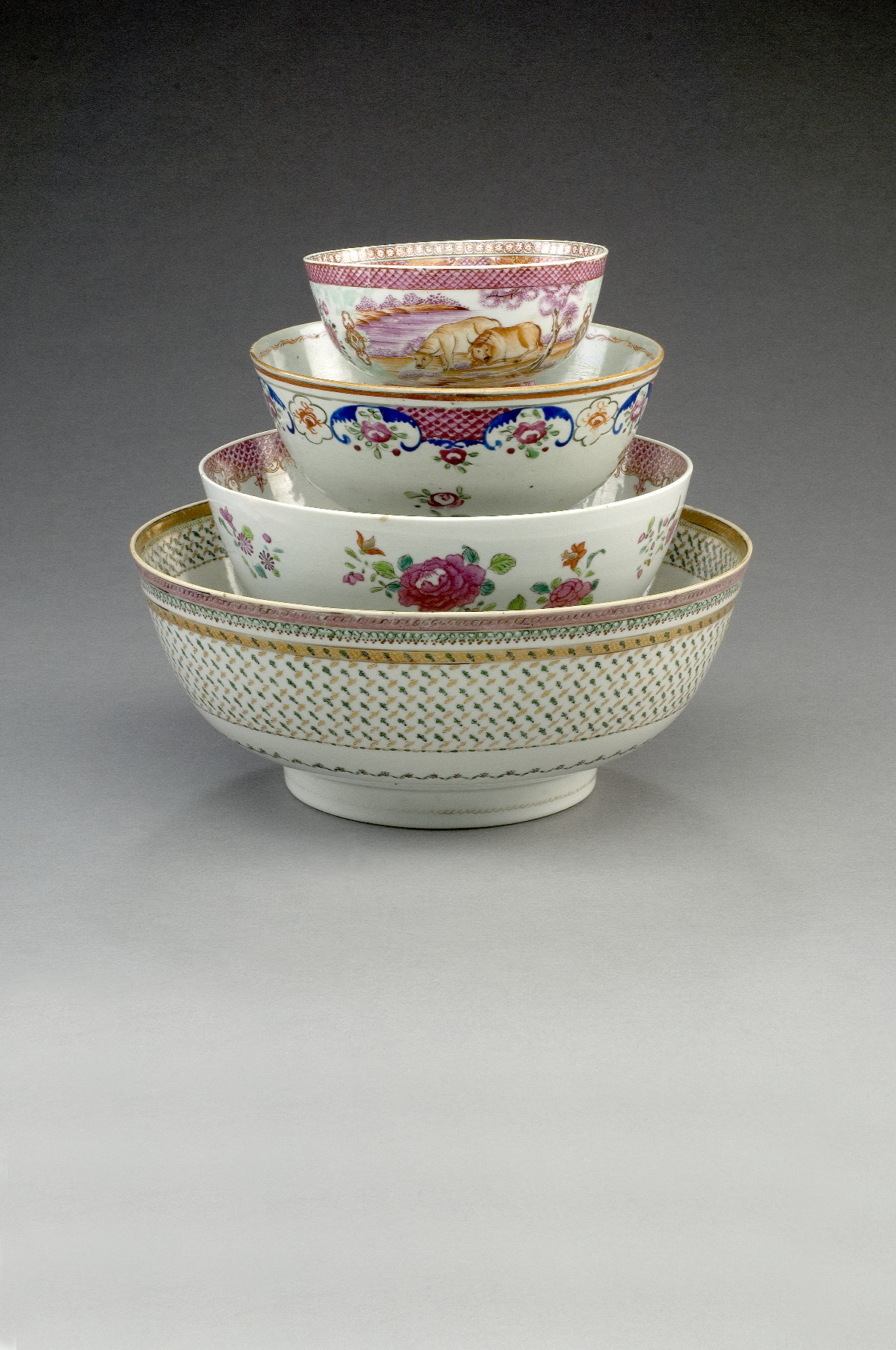 Appraisal: CHINESE EXPORT PORCELAIN BOWL CIRCA - Painted in purple pink