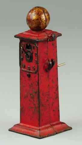 Appraisal: GAS PUMP STILL BANK U S cast iron painted in