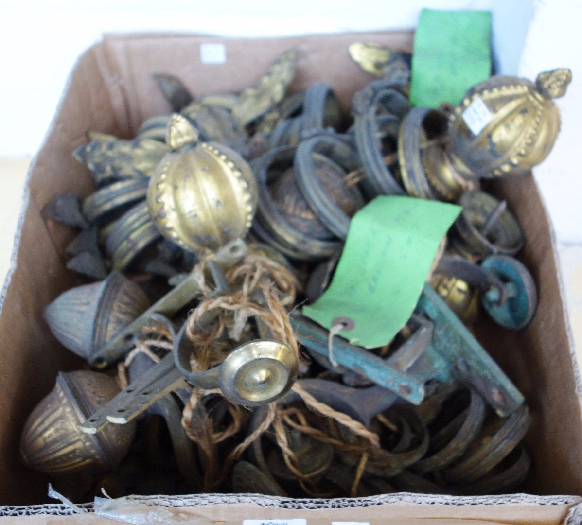 Appraisal: A quantity of gilt metal Victorian style curtain rings pole