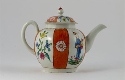 Appraisal: A Worcester teapot and cover painted in a version of