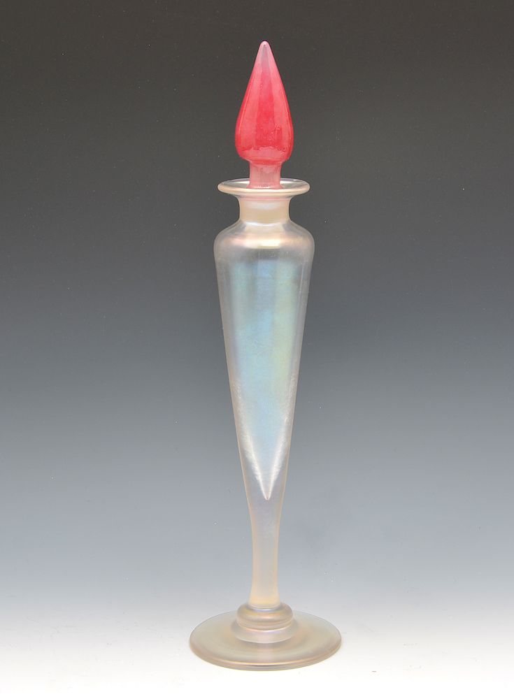 Appraisal: Steuben verre de soie perfume bottle with rosaline stopper Steuben