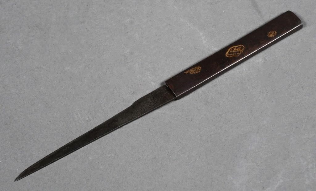 Appraisal: Old Japanese kozuka dagger Signed blade Measures - long Inlaid