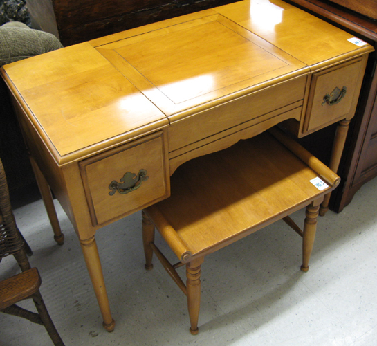 Appraisal: COLONIAL STYLE MAPLE DRESSING TABLE AND BENCH Statton Americana Furniture