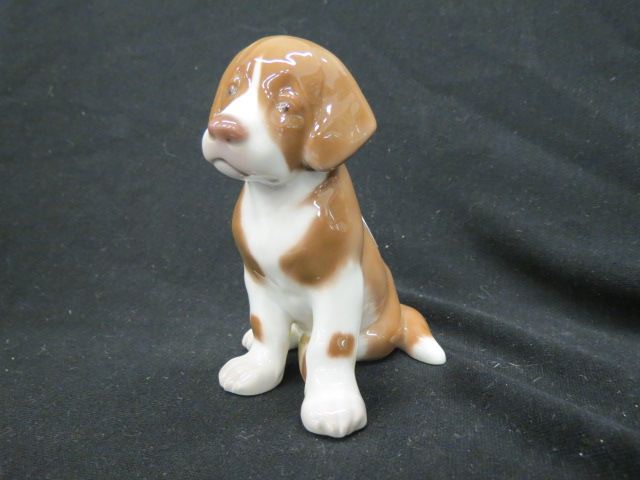 Appraisal: Bing Grondahl Porcelain Figurine of aseated beagle excellent