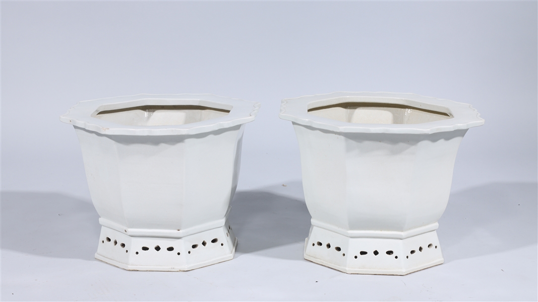 Appraisal: Pair of faceted Chinese white glazed porcelain planters with single