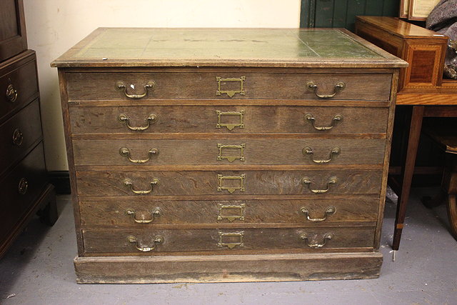 Appraisal: AN OLD OAK SIX DRAWER LIBRARY PLAN CHEST with green