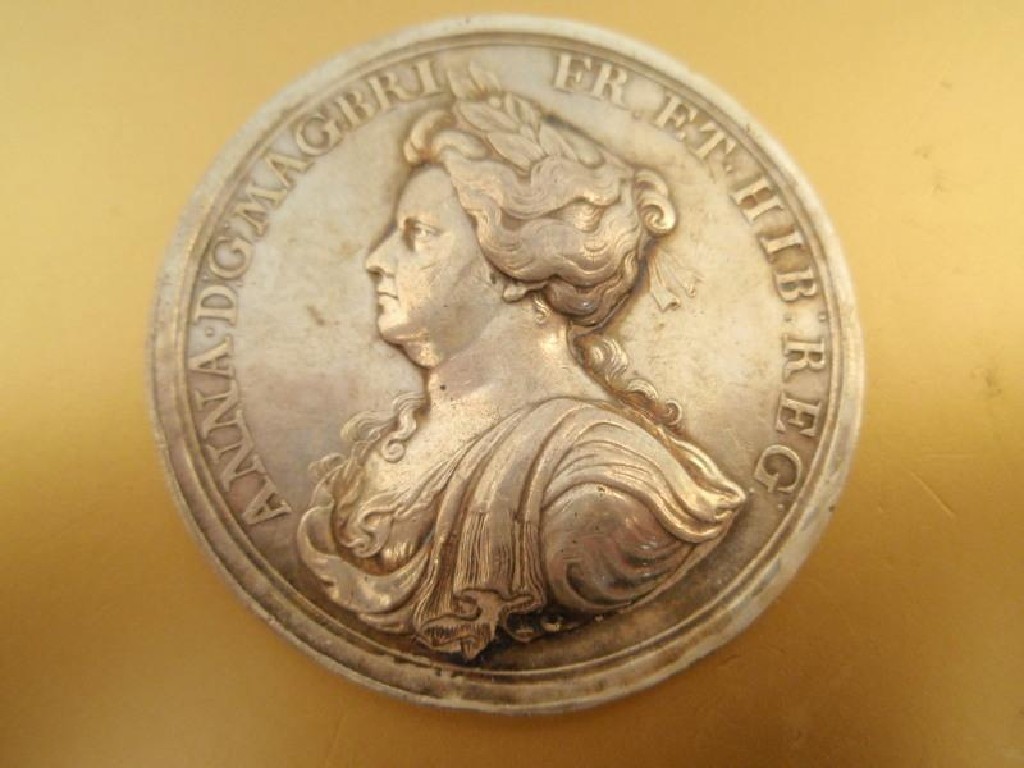 Appraisal: A silver medal Queen Anne's Bounty mm dia