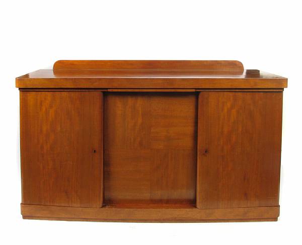 Appraisal: A 's 's mahogany sideboard height in width ft in