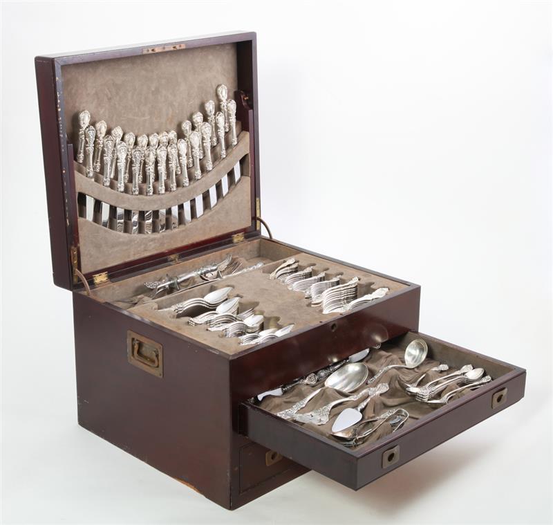 Appraisal: CANTEEN OF REED BARTON MONOGRAMMED SILVER -PIECE FLATWARE SERVICE IN