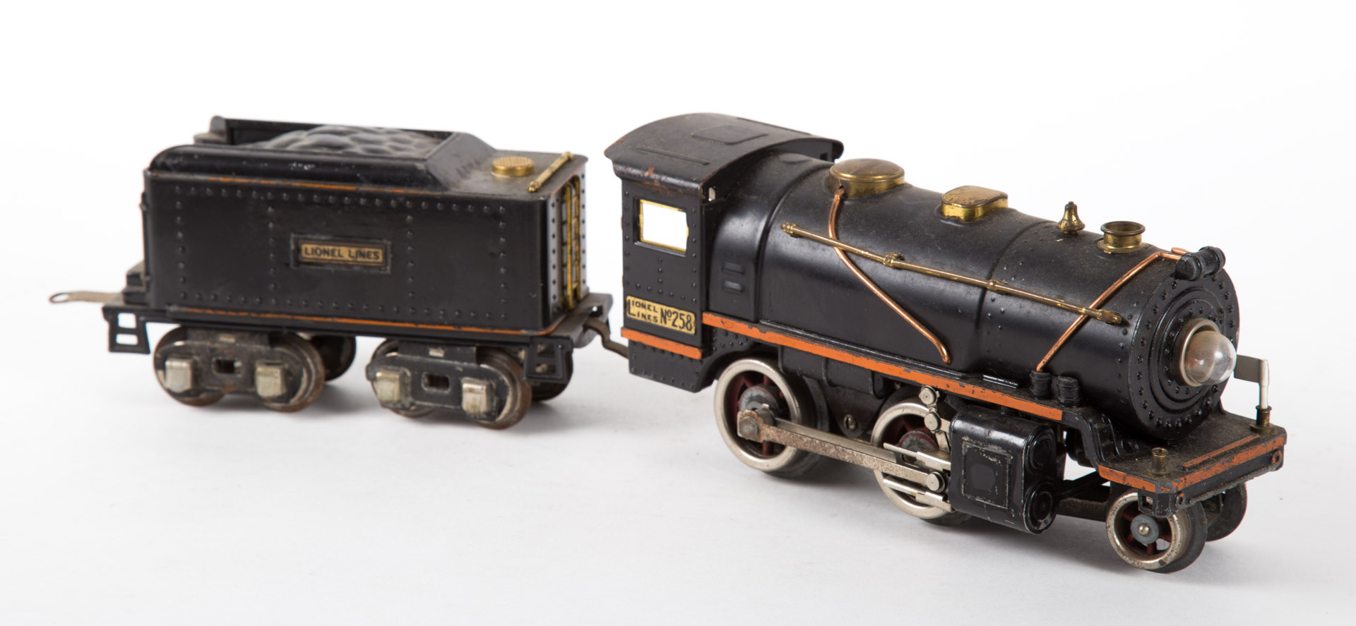 Appraisal: Lionel steam engine and tender circa 's in Condition Very