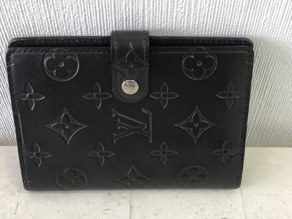 Appraisal: LOUIS VUITTON AGENDA COVER IN DARK GREYLouis Vuitton agenda cover