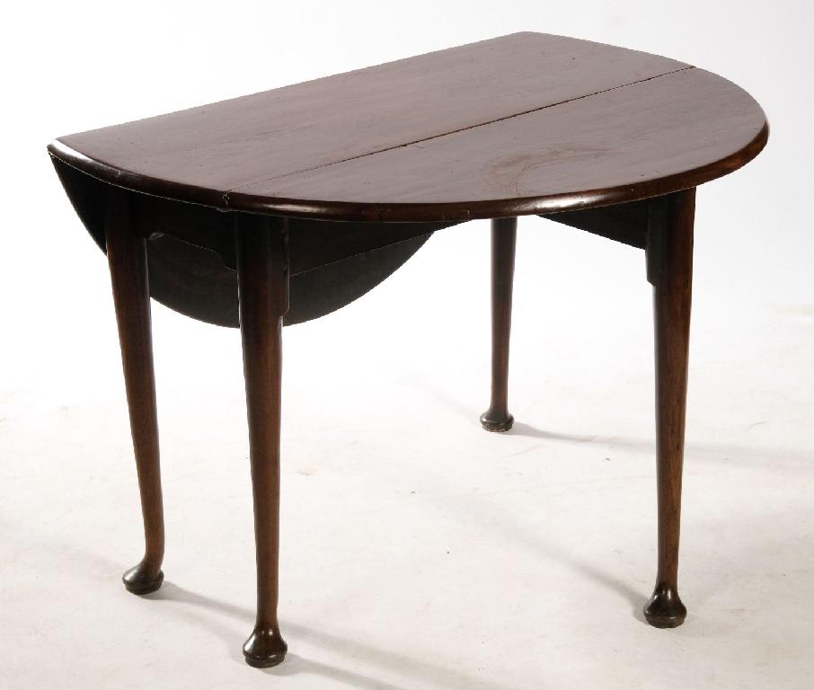 Appraisal: GEORGE III MAHOGANY GATELEG BREAKFAST TABLE c the oval top