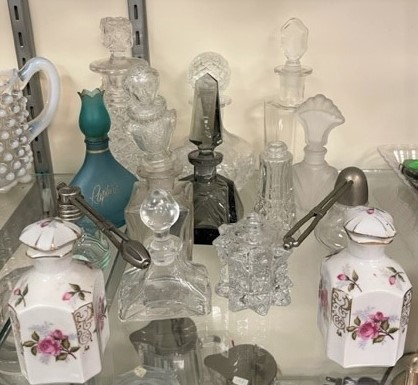 Appraisal: Perfume scent bottles including cut crystal pattern glass porcelain