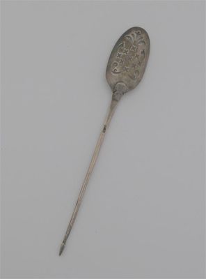 Appraisal: A George II mote spoon with a faceted finial and