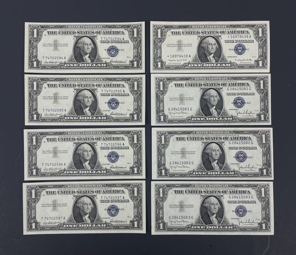 Appraisal: Uncirculated Consecutive Silver Certif Total Three consecutive -D silver certificates