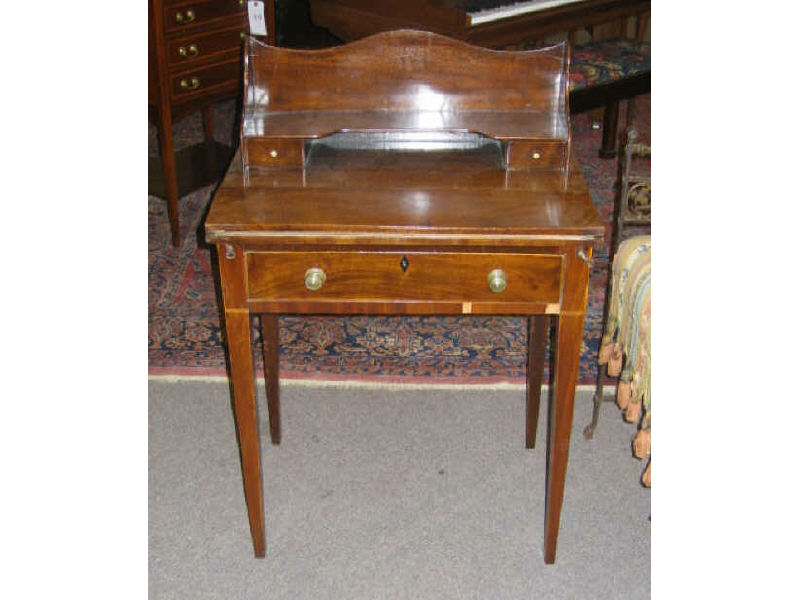 Appraisal: LOUIS XVI MAHOGANY BONHEUR DU JOUR With a rolling gallery