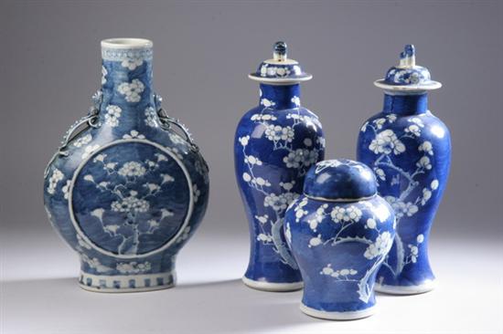 Appraisal: FOUR PIECES CHINESE BLUE AND WHITE PORCELAIN th century A