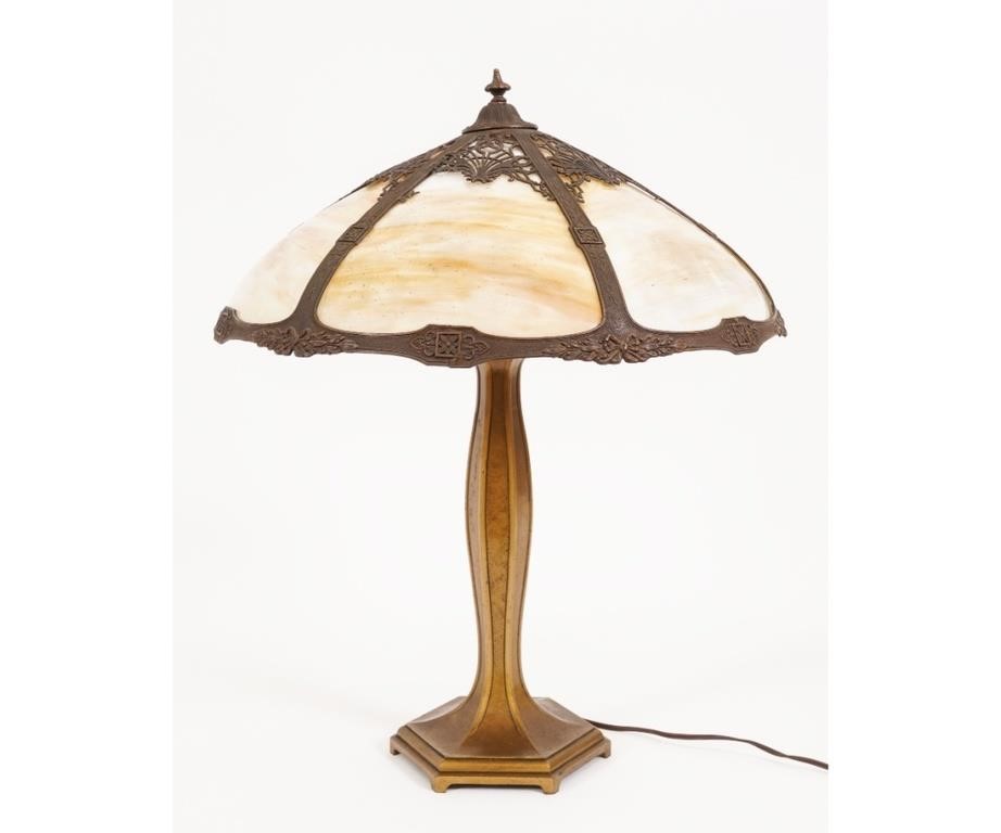 Appraisal: Slag glass table lamp with faux bronze art deco base