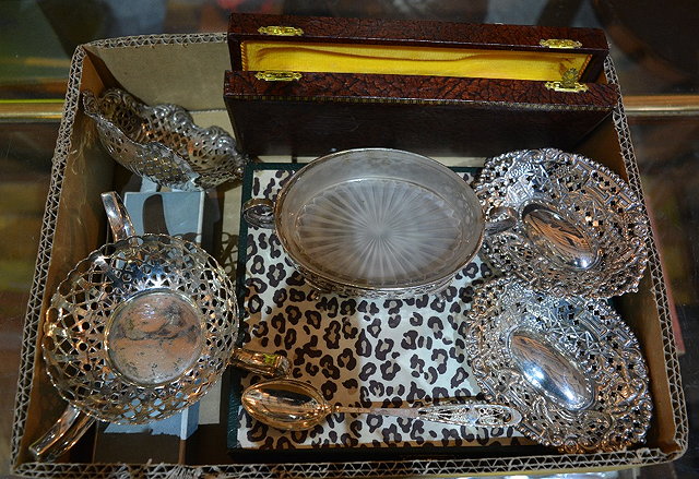 Appraisal: A collection of silver and other waresincluding a plated bowl