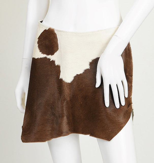 Appraisal: An Autumn Winter Alexander McQueen skirt in horse leather and