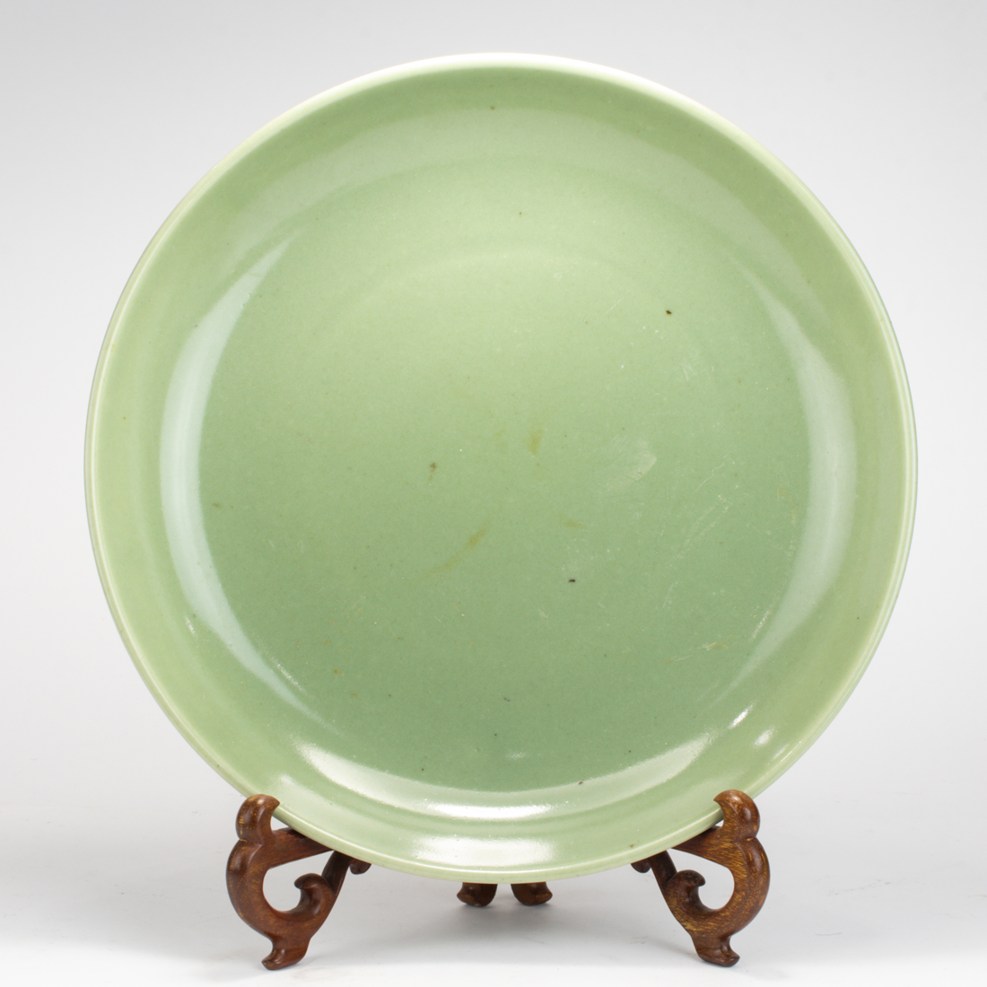 Appraisal: CHINESE CELADON GLAZE CHARGER DISH Chinese celadon glaze charger dish