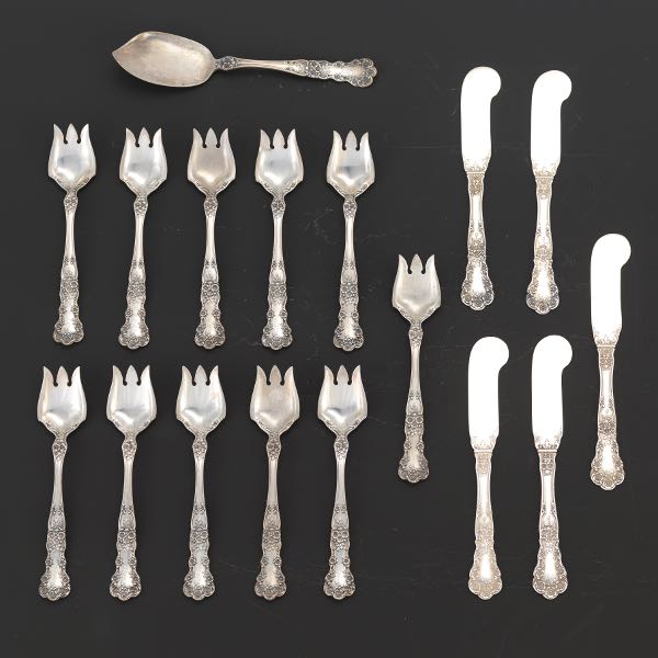 Appraisal: GORHAM FLATWARE PIECES BUTTERCUP PATTERN Total pieces including flat handled