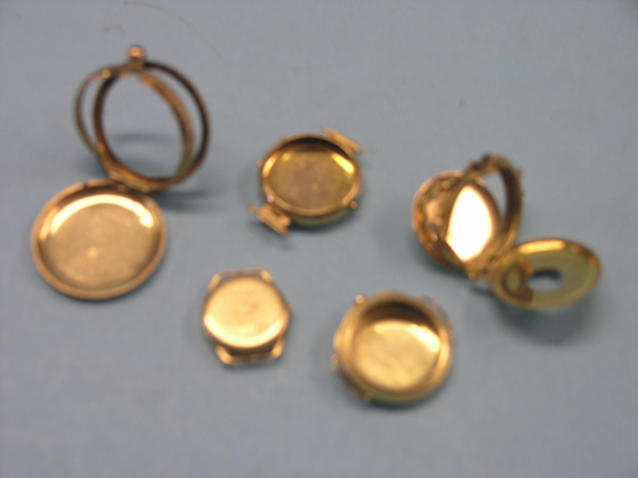 Appraisal: ct gold watch components five total grams total