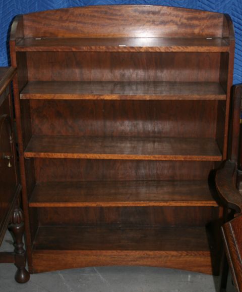 Appraisal: A mahogany bookshelf