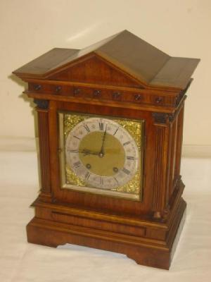 Appraisal: A MANTEL CLOCK the eight day movement stamped Lenzkitch having