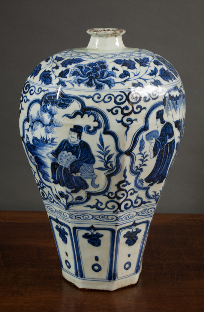 Appraisal: CHINESE QING PORCELAIN BLUE AND WHITE VASE octagonal baluster form