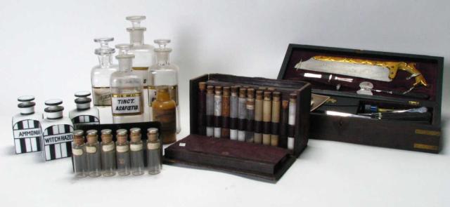 Appraisal: Antique Surgeons Kit Field Medicine Kit including surgeons kit with