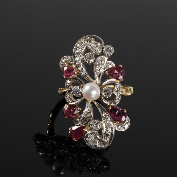 Appraisal: Lady's k Yellow Gold Art Nouveau Ring with Pearl Faceted