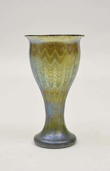 Appraisal: Fine art glass Loetz vase Fine art glass Loetz vase