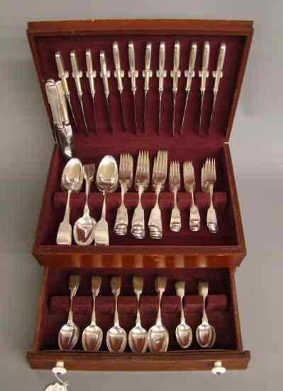 Appraisal: Georgian ''Fiddleback'' pattern sterling silver flatwear Includes '' knives ''