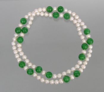 Appraisal: A Beautiful Opera Length Necklace with Pearls and Jadeite Beads