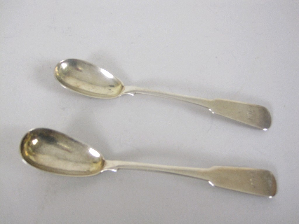 Appraisal: Pair of early th Century Scottish Condiment Spoons fiddle pattern