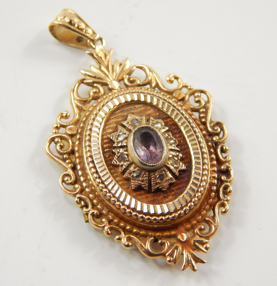 Appraisal: A ct gold amethyst and old cut diamond pendant photo